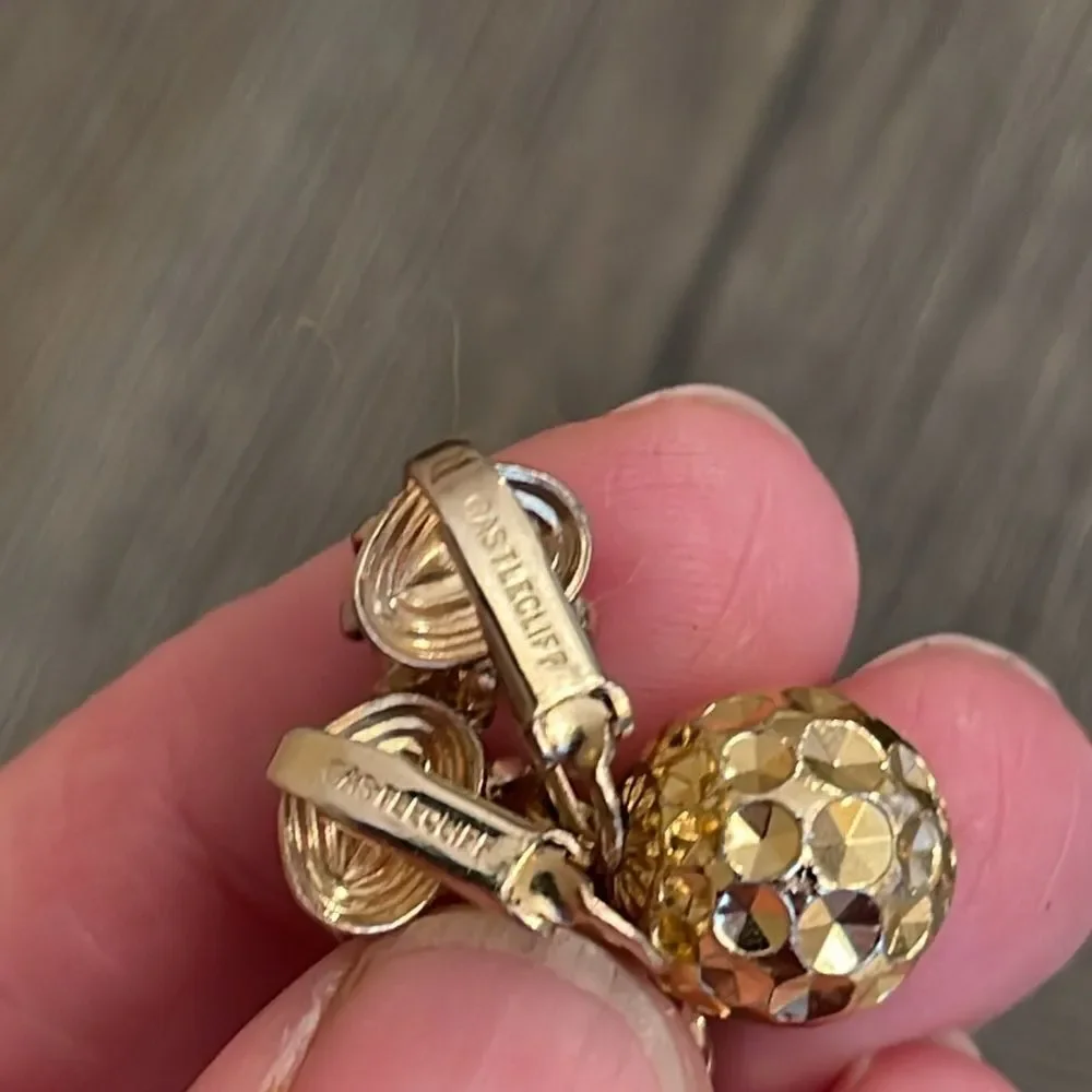Vintage brand castlecliff